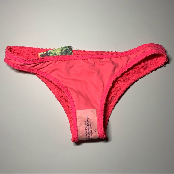 Sz. Med Roxy Hot pink ruched butt NWT bikini bottom - Picture 13 of 14